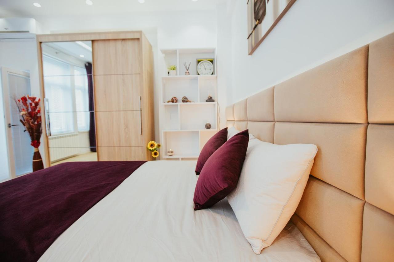 Color Apartments Corneliu Coposu 1A Street 부쿠레슈티 외부 사진