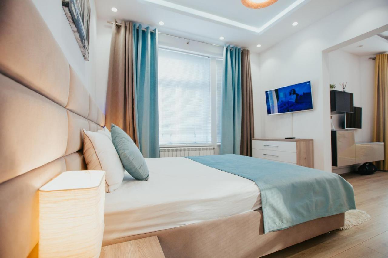 Color Apartments Corneliu Coposu 1A Street 부쿠레슈티 외부 사진